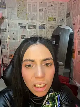 i am nina  online show from April 21, 3:35 am