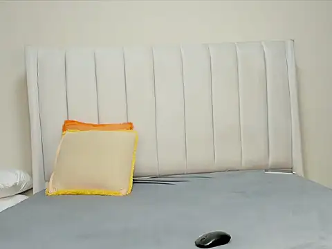  heavenlysent online show from September 19, 3:05 am