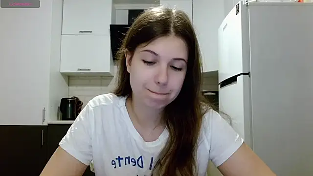 SayMeow  online show from June 5, 1:20 am