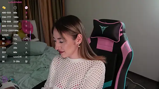 Fiona-Love online show from October 25, 3:30 pm