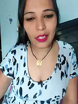 Snapshot of Poojabhabi101 chatting on December 2, 7:10 am Poojabhabi101 online show from December 2, 7:10 am