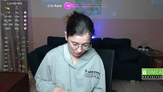 Snapshot of Aminabeatris chatting on October 15, 11:35 am Aminabeatris online show from October 15, 11:35 am