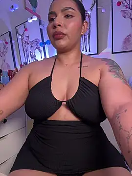 GigiiStone online show from March 3, 2:12 pm