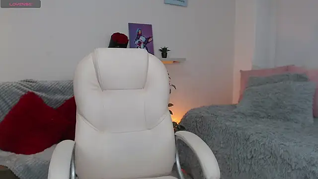 sofia perez    online show from October 16, 9:17 pm