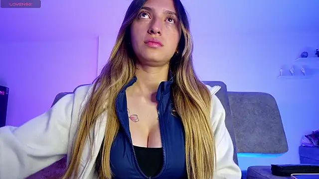 TiffanyBela online show from September 24, 3:38 am