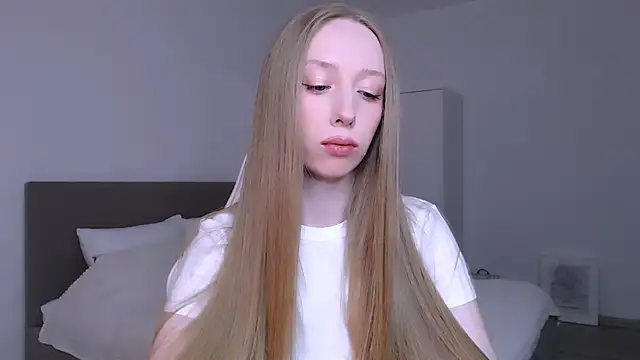 Luna insniity online show from March 17, 8:57 pm