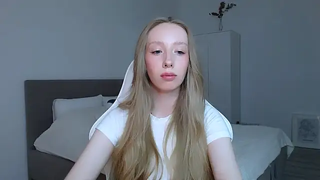 Luna insniity online show from October 24, 8:38 pm