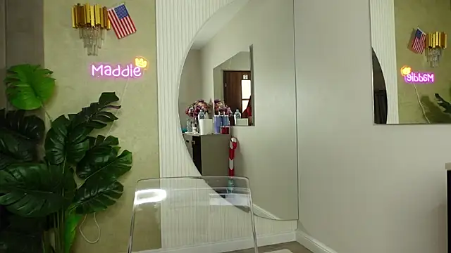 CelesteBailey online show from April 17, 3:19 am