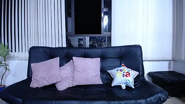 Alexxawinter online show from May 21, 1:36 am