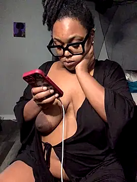 Snapshot of SweetHoneyBunz chatting on September 23, 1:48 am SweetHoneyBunz online show from September 23, 1:48 am