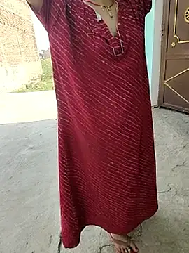 COUPLLE VILLAGE online show from April 21, 2:51 am