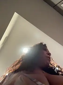Bigbuttbrooklynn online show from May 16, 1:41 am