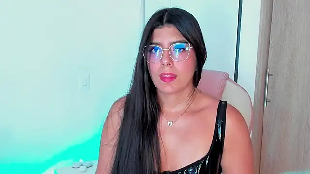 Snapshot of AnastaciaBlake chatting on October 6, 2:06 am AnastaciaBlake online show from October 6, 2:06 am