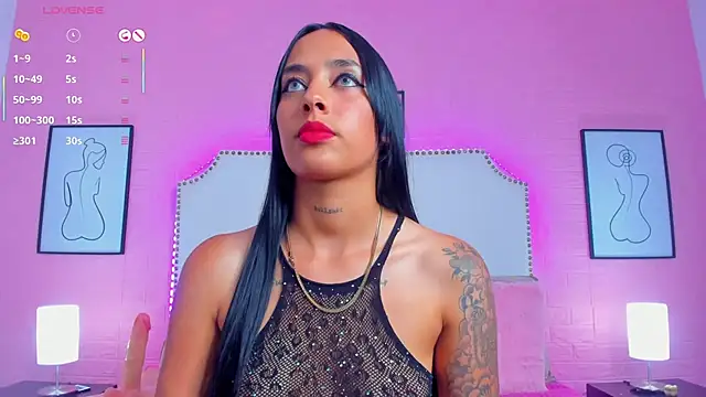 charlotte kisss online show from November 7, 8:03 pm