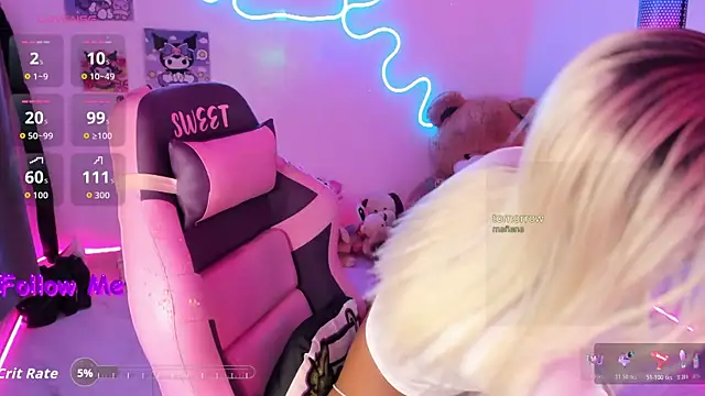 Snapshot of AshantiiSweet chatting on October 30, 11:17 pm AshantiiSweet online show from October 30, 11:17 pm