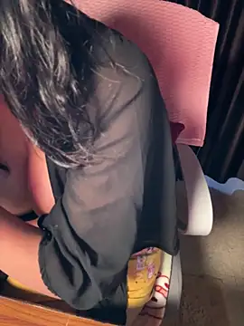 sexy-simmy online show from April 1, 6:05 pm