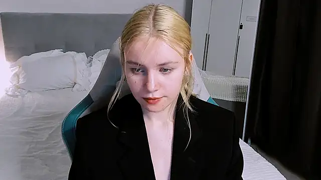 FapClubFamm online show from November 5, 5:51 pm