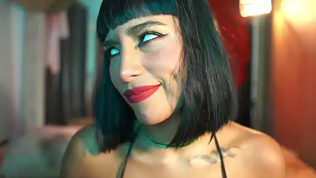 JulietaWinona online show from April 17, 11:18 pm