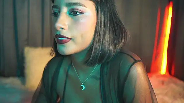 JulietaWinona online show from February 26, 10:31 pm