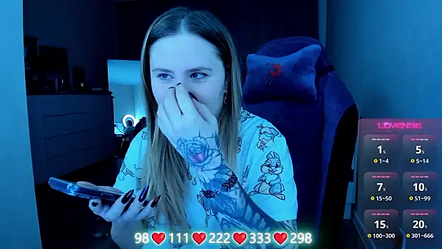 Olivia Munk online show from February 11, 4:58 am