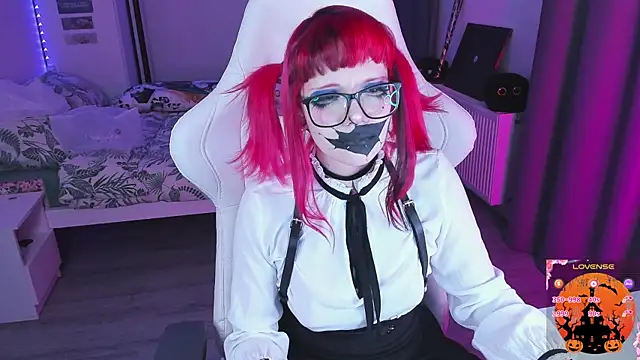 Yumi Youkai online show from October 31, 7:51 pm