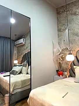 AnnaCastillo  online show from October 17, 8:45 pm