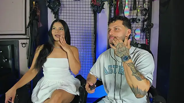 Twisted Fantasy online show from November 14, 4:12 am