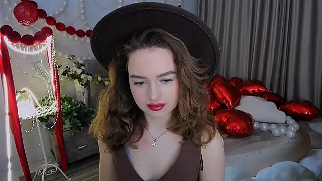 MiracleCurly online show from February 20, 4:08 pm