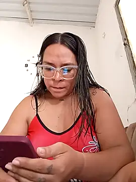 Snapshot of Cristel_Shop chatting on October 22, 8:58 pm Cristel Shop online show from October 22, 8:58 pm