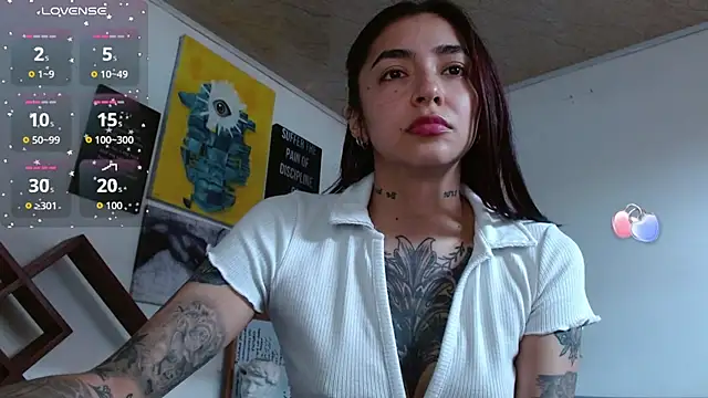 ZoeBakers  online show from May 30, 3:53 pm