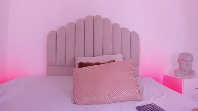 sarita duque online show from October 27, 12:55 pm