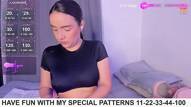 Snapshot of rouse_lili chatting on October 16, 10:29 am rouse lili online show from October 16, 10:29 am