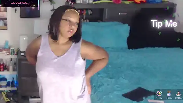 temptressbeauty24 online show from November 14, 5:40 am