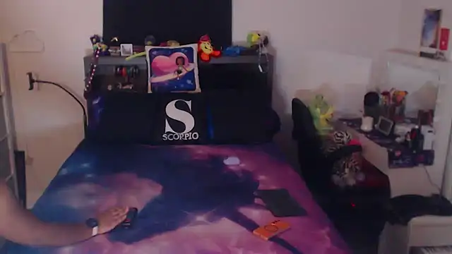 temptressbeauty24 online show from March 2, 2:22 am