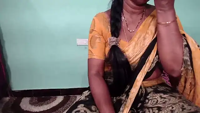 shrutitelugu69 online show from November 20, 1:45 pm