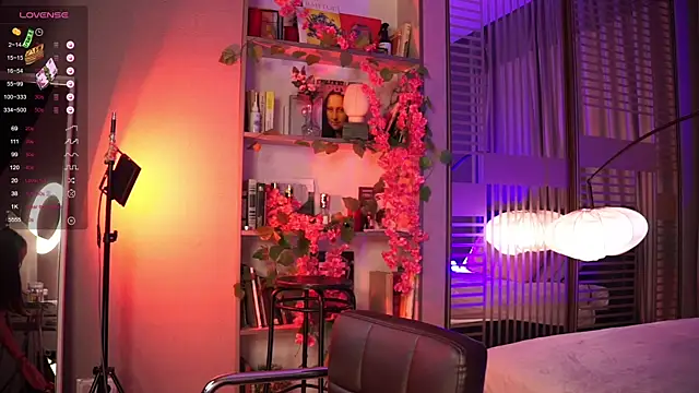 1reisatumi  online show from October 24, 1:40 pm