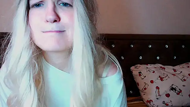 Sara4uu online show from October 7, 12:04 am